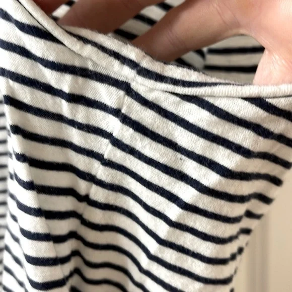 Madewell 100% cotton tank top. White with horizontal navy stripes. Size XL - Picture 7 of 8